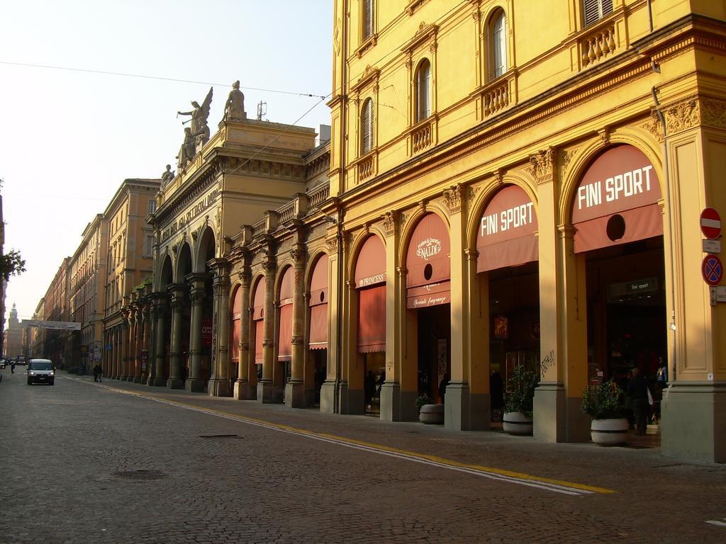Travel House Bologna Apartment Стая снимка